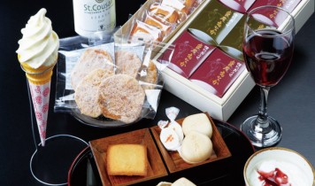 歴史と栗の町「小布施」名物食べ歩きとシャインマスカット&ナガノパープルW狩り