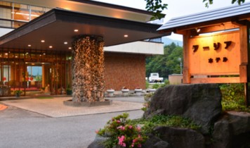 朝発バス(OR)鹿島槍/温泉ホテル~宿おまかせのスキー・スノボツアー