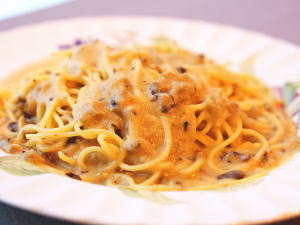 きのこのクリームパスタ
