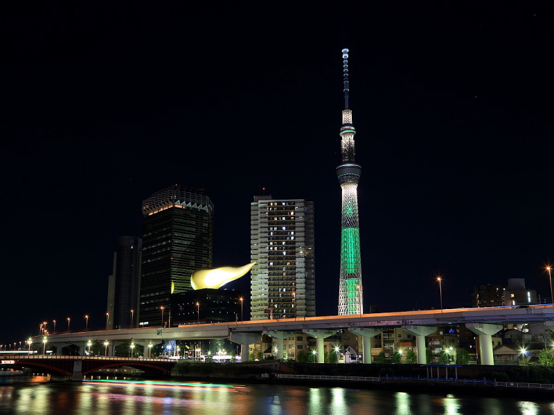 夜の東京スカイツリーと至福のディナーブッフェ はとバス日帰りツアー 格安 激安のスキーツアー スノボツアーならフジメイトトラベル